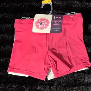 Play ground shorts
